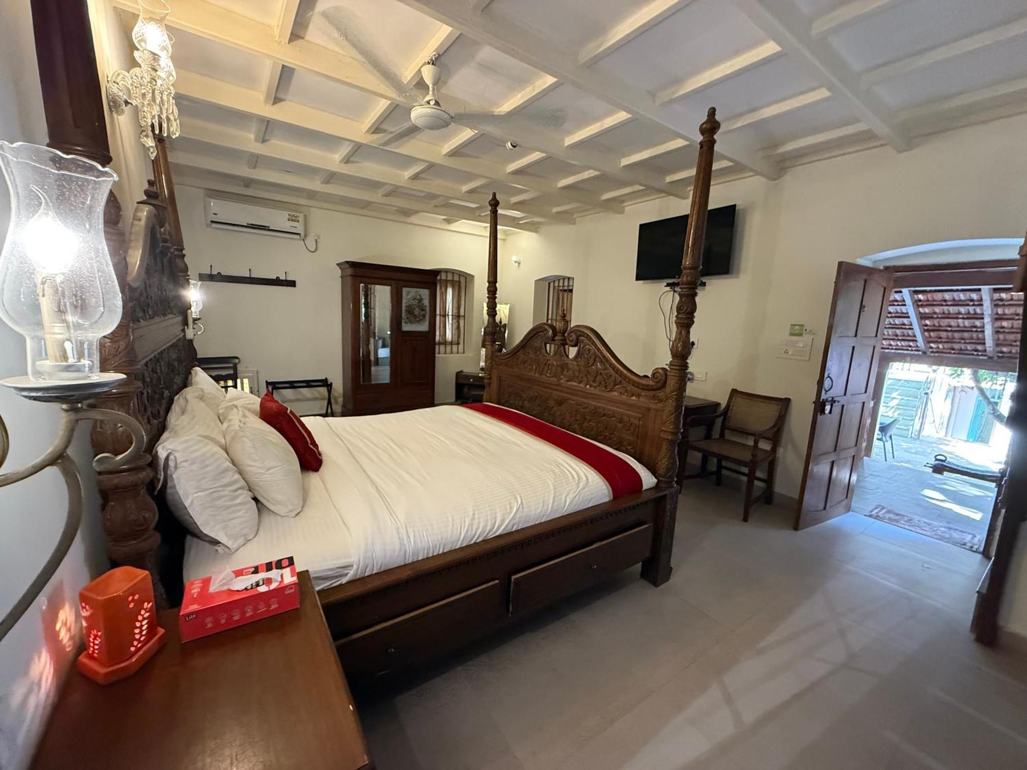 Lar Amorosa Boutique Hotel - Goa Calangute Exterior photo
